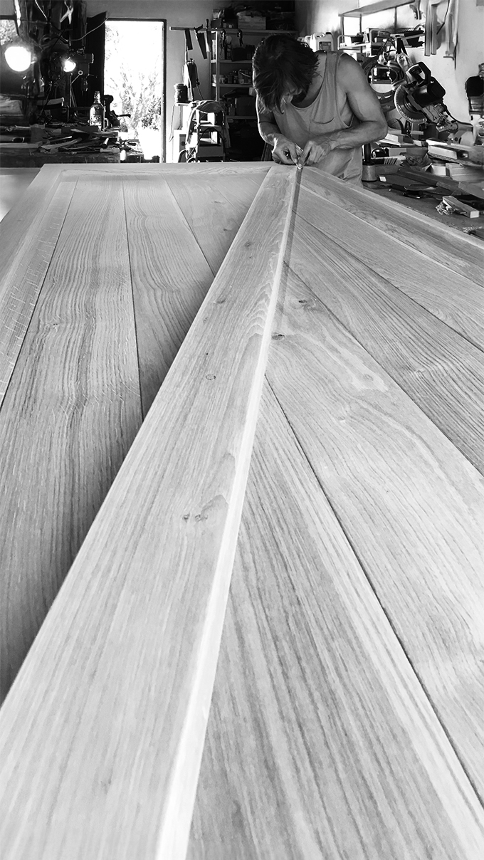 2022_06_14-JH_atWork-IMG_2037_blackandwhite_