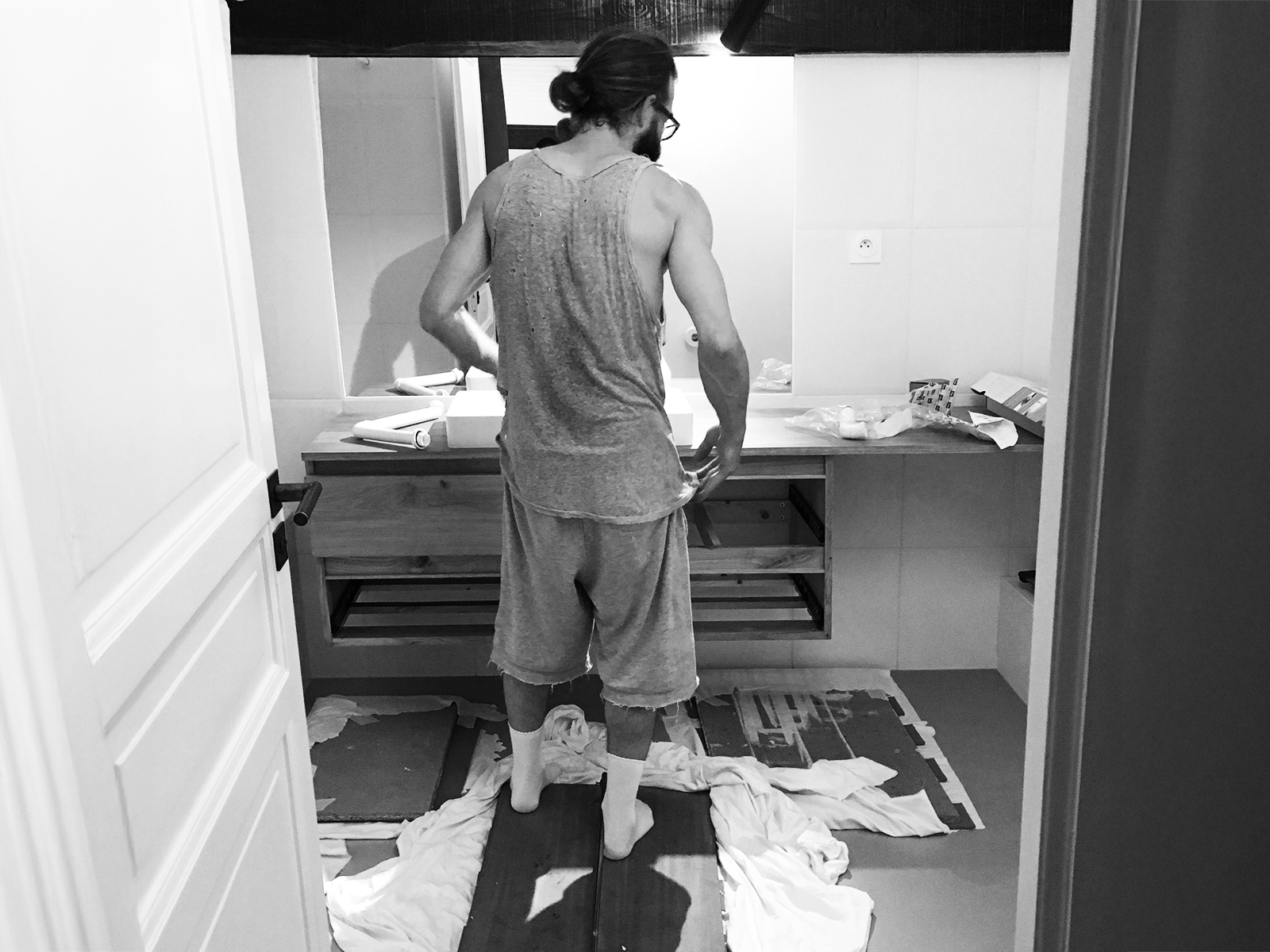 bathroom-vanity-by-janhomann_making-off_08